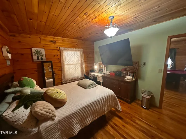 $599,999 | 1505 Williams Hollow Road, Big Stone Gap, VA 24219