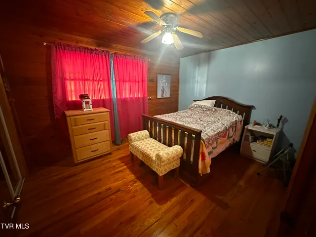 $599,999 | 1505 Williams Hollow Road, Big Stone Gap, VA 24219