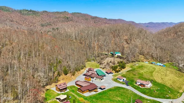 $595,995 | 1505 Williams Hollow Road, Big Stone Gap, VA 24219