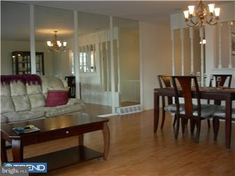 8545 Ridgeway Street Philadelphia, PA 19111 - Photo 2 of 12 Living Room