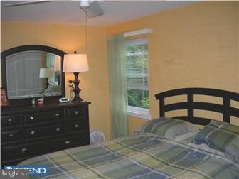 8545 Ridgeway Street Philadelphia, PA 19111 - Photo 7 of 12 Bedroom - Main