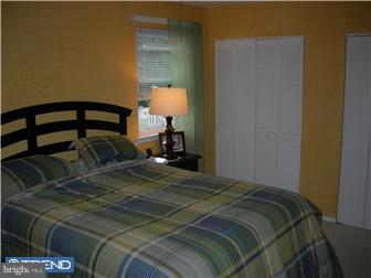 8545 Ridgeway Street Philadelphia, PA 19111 - Photo 8 of 12 Bedroom - Main