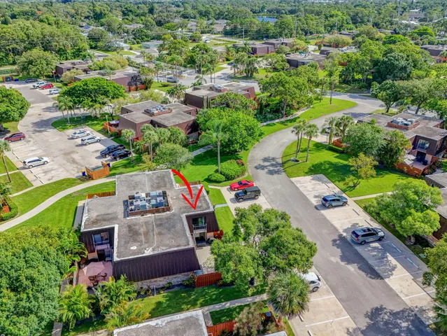 $275,000 | 5680 Southeast Windsong Lane, Unit 345, Stuart, FL 34997