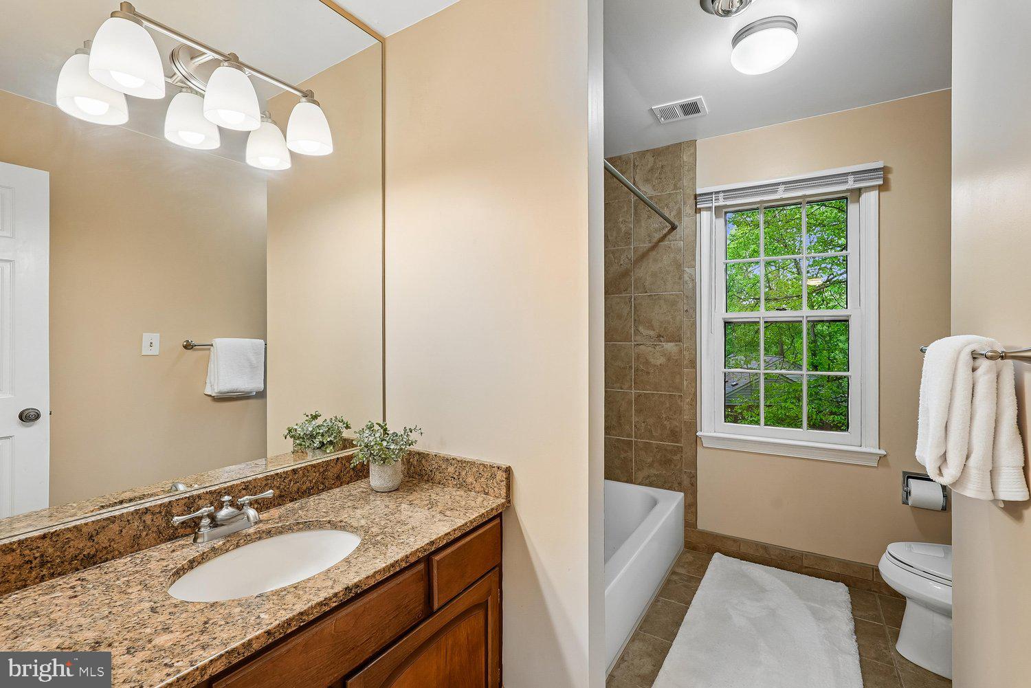 11732 Stuart Mill Road Oakton, VA 22124 - Photo 47 of 79 Bath