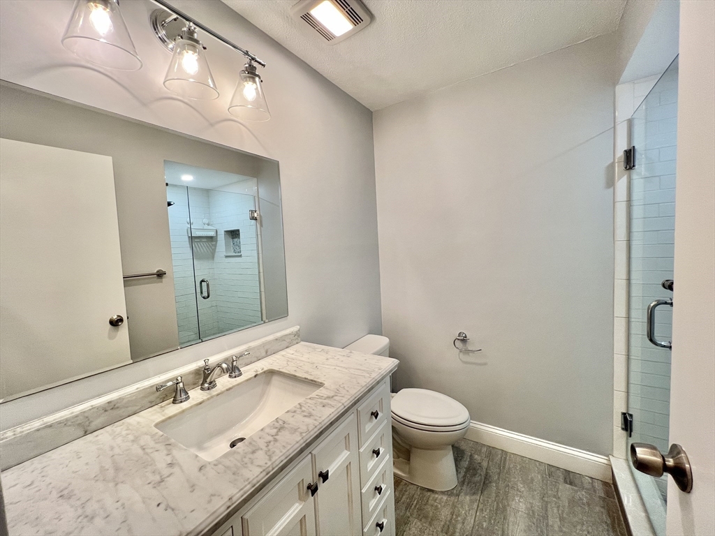 1004 Paradise Road, Unit 1H Swampscott, MA 01907 - Photo 11 of 30