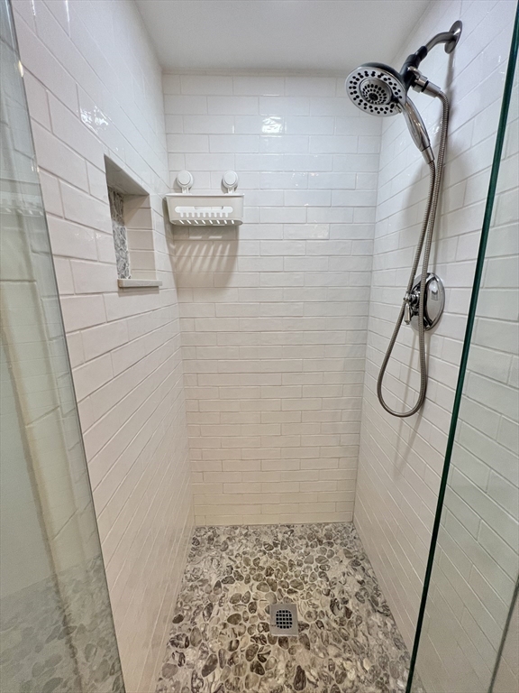 1004 Paradise Road, Unit 1H Swampscott, MA 01907 - Photo 12 of 30