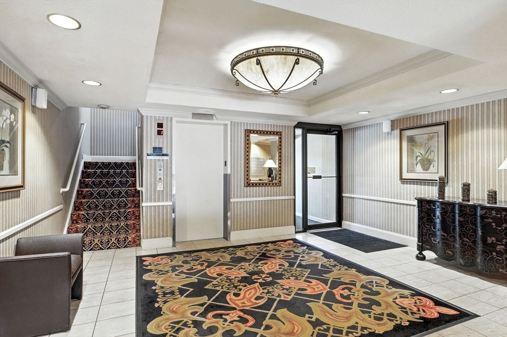 1004 Paradise Road, Unit 1H Swampscott, MA 01907 - Photo 26 of 30