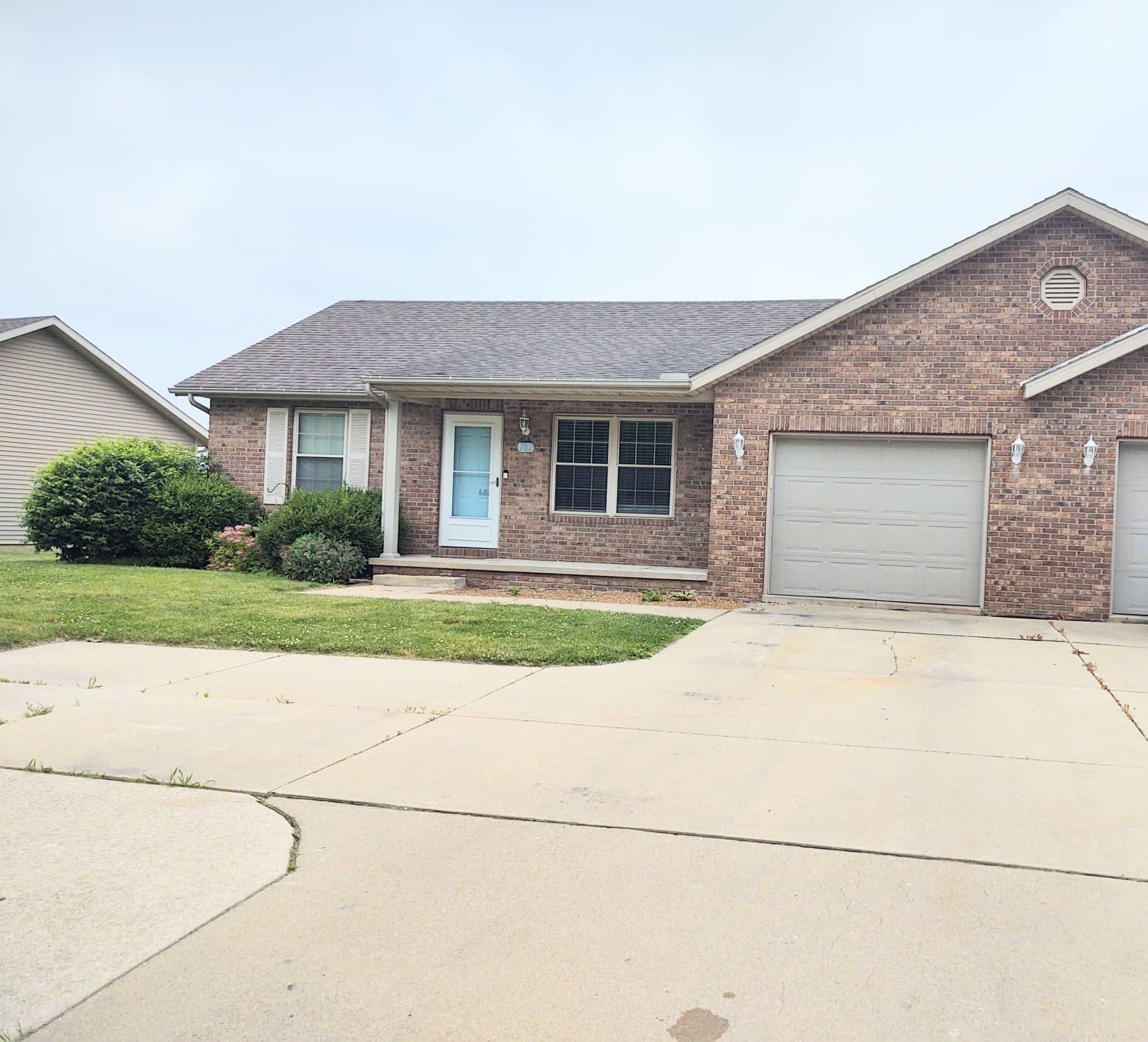 702 Coal Bank Road Metamora, IL 61548 - Photo 1 of 18