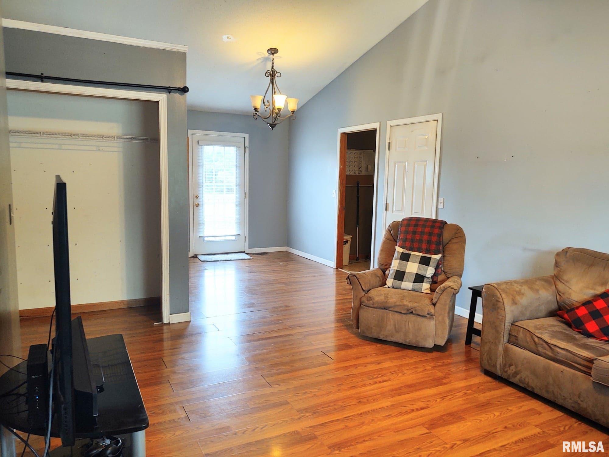 702 Coal Bank Road Metamora, IL 61548 - Photo 5 of 18