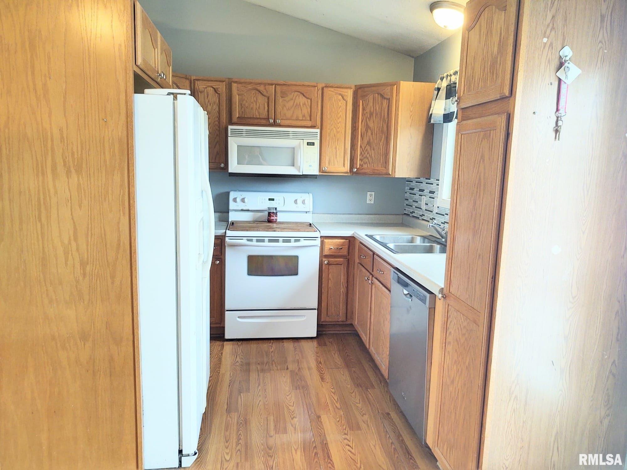 702 Coal Bank Road Metamora, IL 61548 - Photo 9 of 18