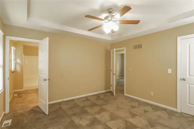 $2,025 | 525 Kenneth Lane, Belton, MO 64012