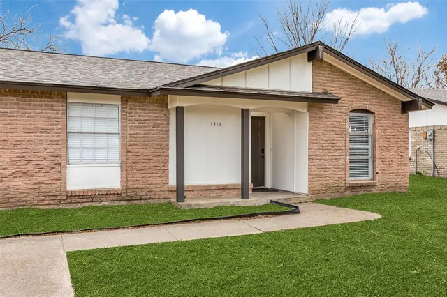 $1,450 | 1314 Yukon Drive, Garland, TX 75040