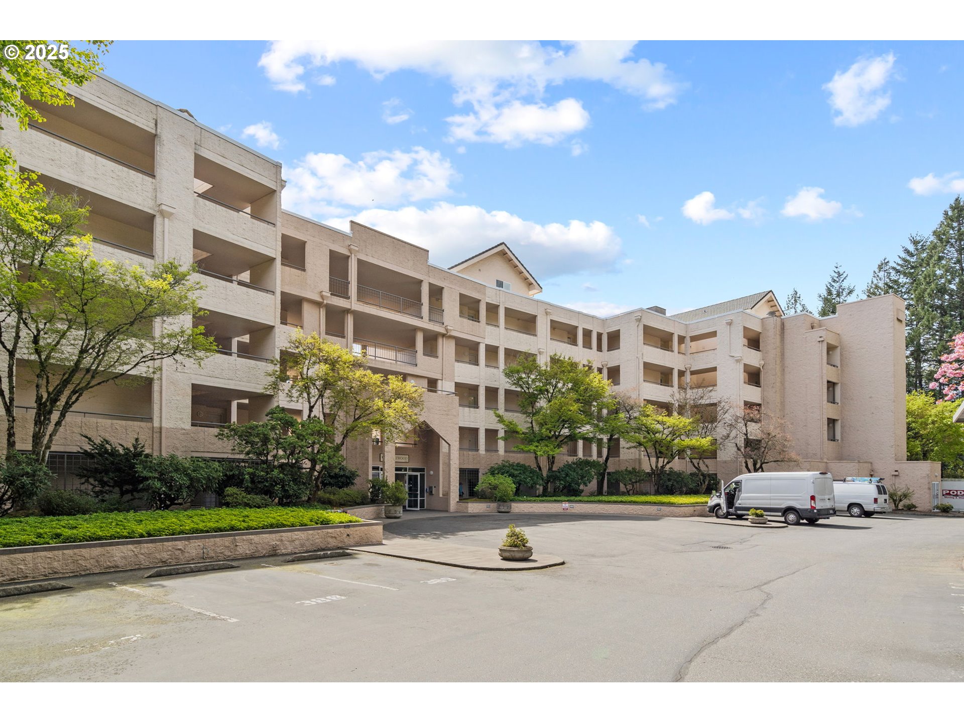 6665 West Burnside Road, Unit 447 Portland, OR 97225 - Photo 3 of 45
