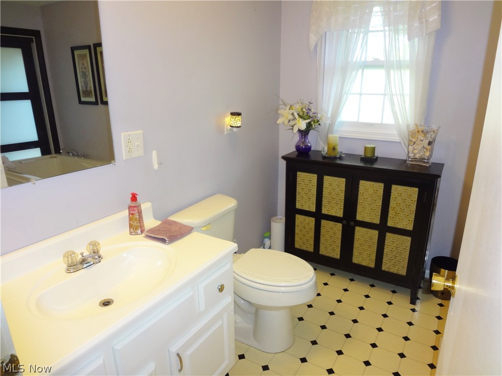 6636 Rosedale Drive Amherst, OH 44001 - Photo 13 of 33