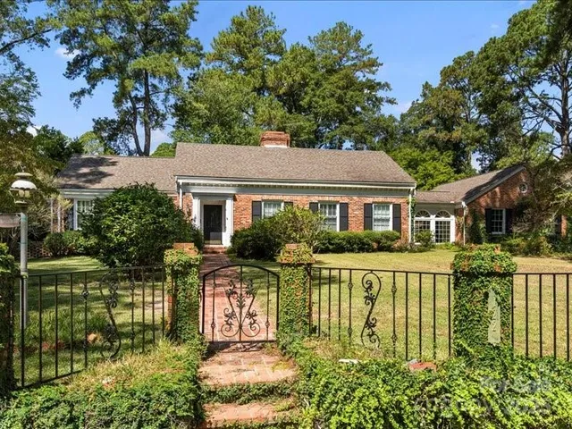 $385,000 | 122 Lakeway Drive, Cheraw, SC 29520