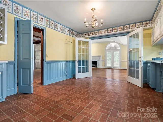 $385,000 | 122 Lakeway Drive, Cheraw, SC 29520