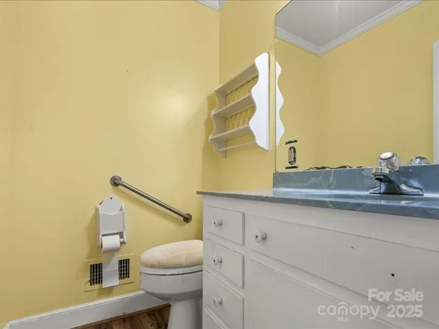 $385,000 | 122 Lakeway Drive, Cheraw, SC 29520