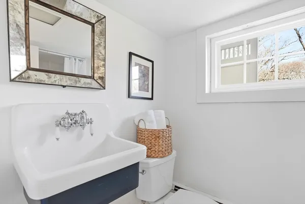 $2,300,000 | 10 Boulder Glen Road, Hingham, MA 02043