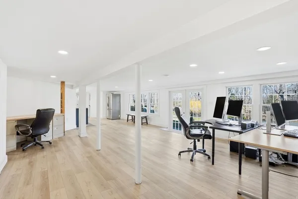 $2,300,000 | 10 Boulder Glen Road, Hingham, MA 02043