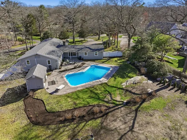$2,300,000 | 10 Boulder Glen Road, Hingham, MA 02043