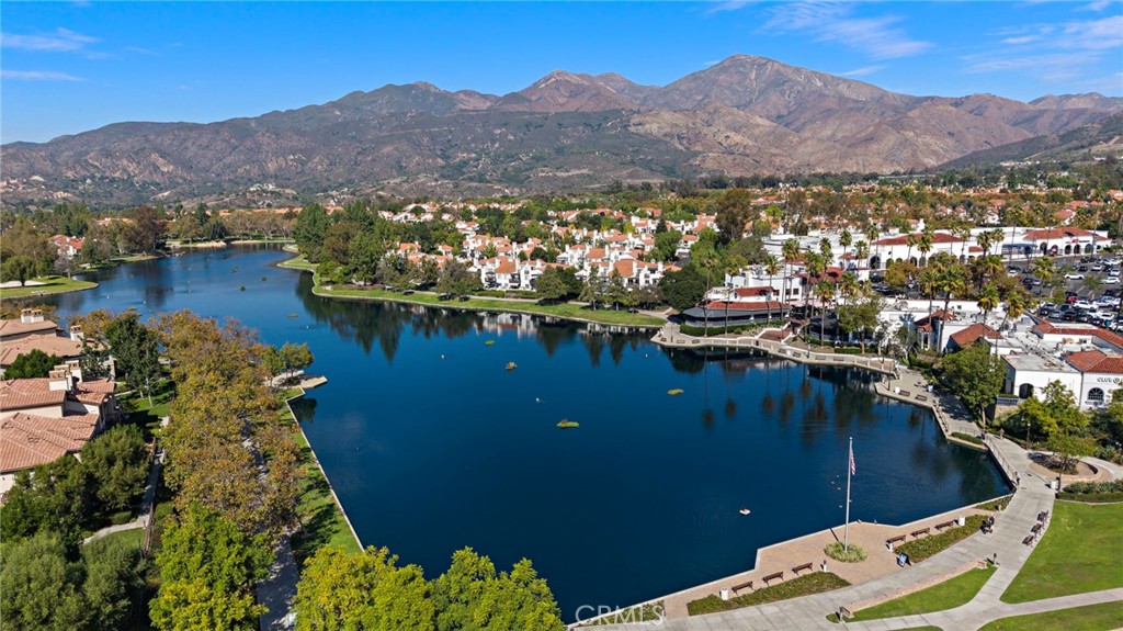 32 Vía Contento Rancho Santa Margarita, CA 92688 - Photo 28 of 33 a view of a house with a lake