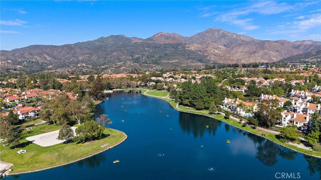 32 Vía Contento Rancho Santa Margarita, CA 92688 - Photo 31 of 33 a view of a city with mountains in the background