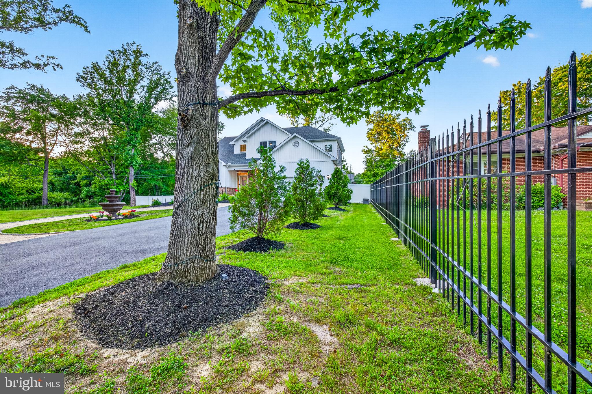 2623 Pike Creek Road Wilmington, DE 19808 - Photo 51 of 66 Charming home with lush greenery.