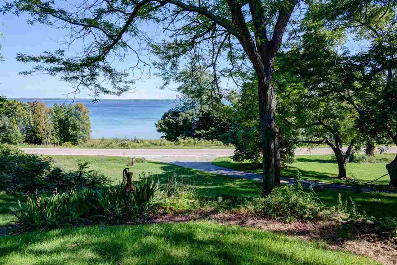 15287 Bluff Road Traverse City, MI 49686 - Photo 5 of 45 1799565-4.JPG