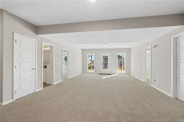 $603,460 | 7001 Northeast 103rd Street, Kansas City, MO 64156