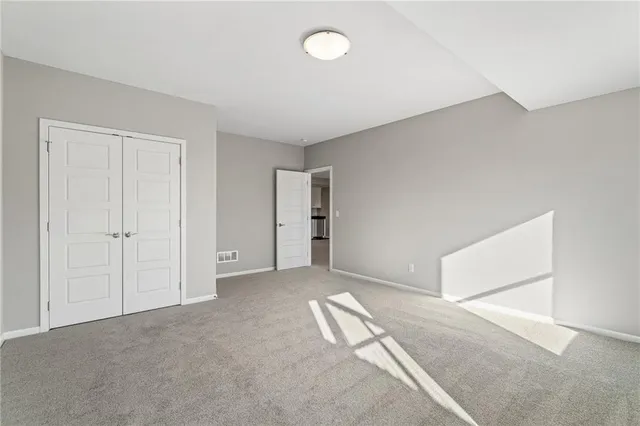 $603,460 | 7001 Northeast 103rd Street, Kansas City, MO 64156