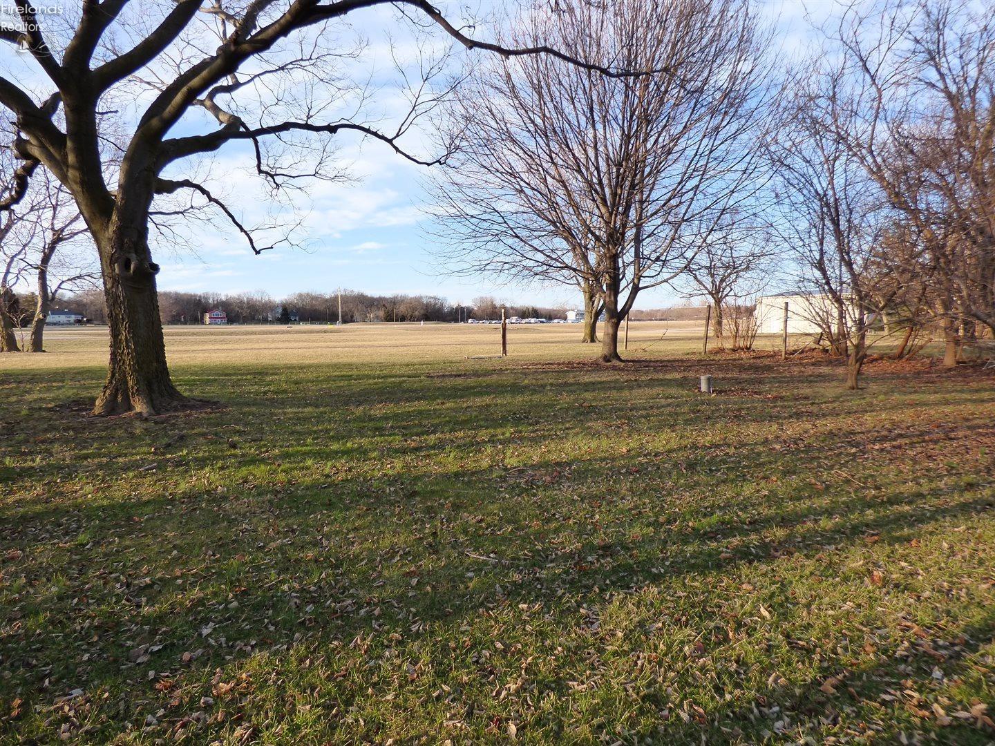 1671 Airline Road Put In Bay, OH 43456 - Photo 26 of 28 Gallery Image 26