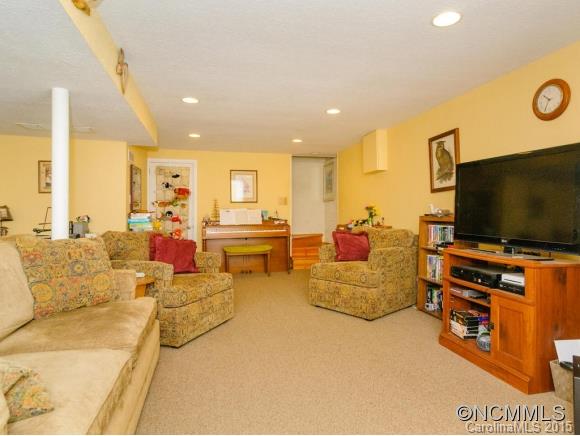 3 Knollridge Road Candler, NC 28715 - Photo 16 of 22 Gallery Image 16