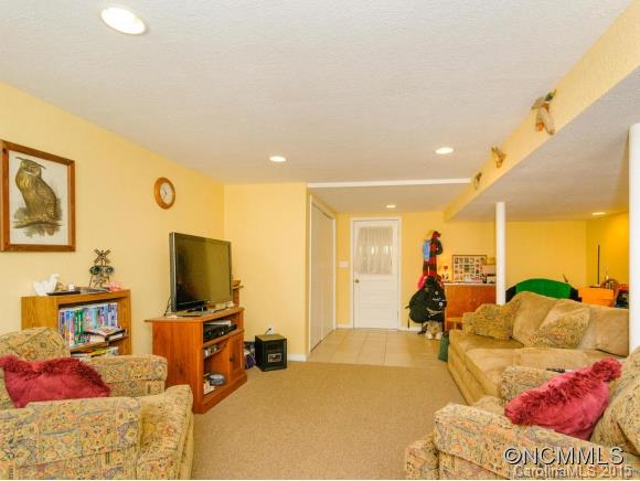 3 Knollridge Road Candler, NC 28715 - Photo 17 of 22 Gallery Image 17