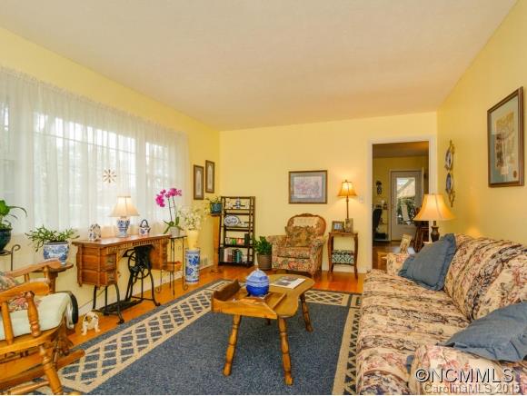 3 Knollridge Road Candler, NC 28715 - Photo 9 of 22 Gallery Image 9