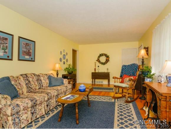 3 Knollridge Road Candler, NC 28715 - Photo 10 of 22 Gallery Image 10