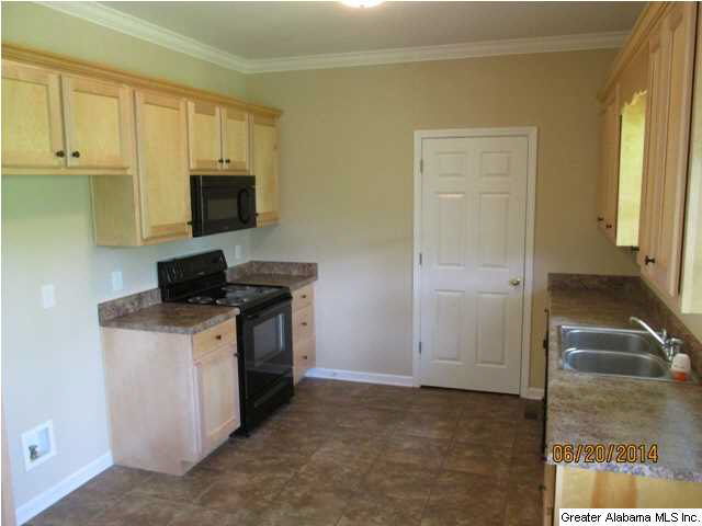 88 Ridgewood Drive Remlap, AL 35133 - Photo 3 of 16