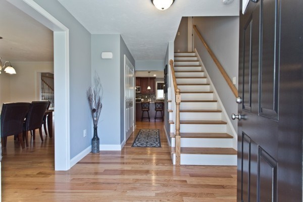 33 Donald Road Billerica, MA 01821 - Photo 2 of 26