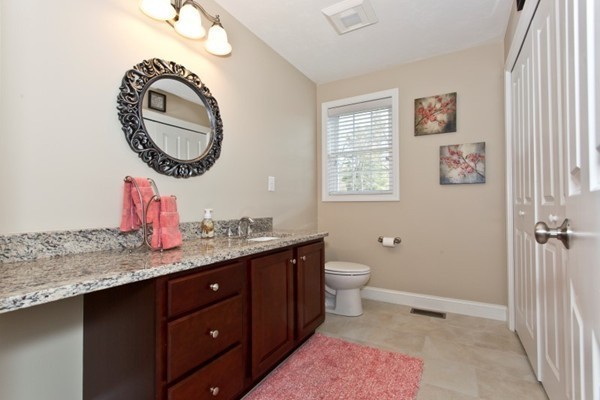 33 Donald Road Billerica, MA 01821 - Photo 9 of 26