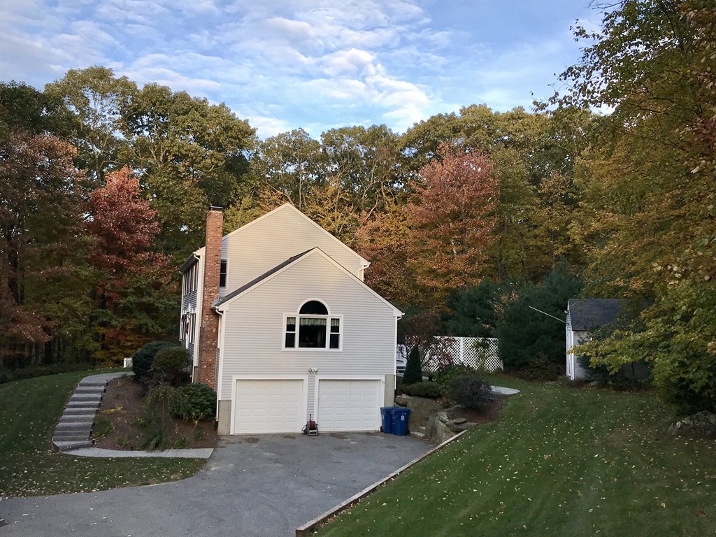 97 Chamberlain Road Uxbridge, MA 01569 - Photo 2 of 29 Gallery Image 2