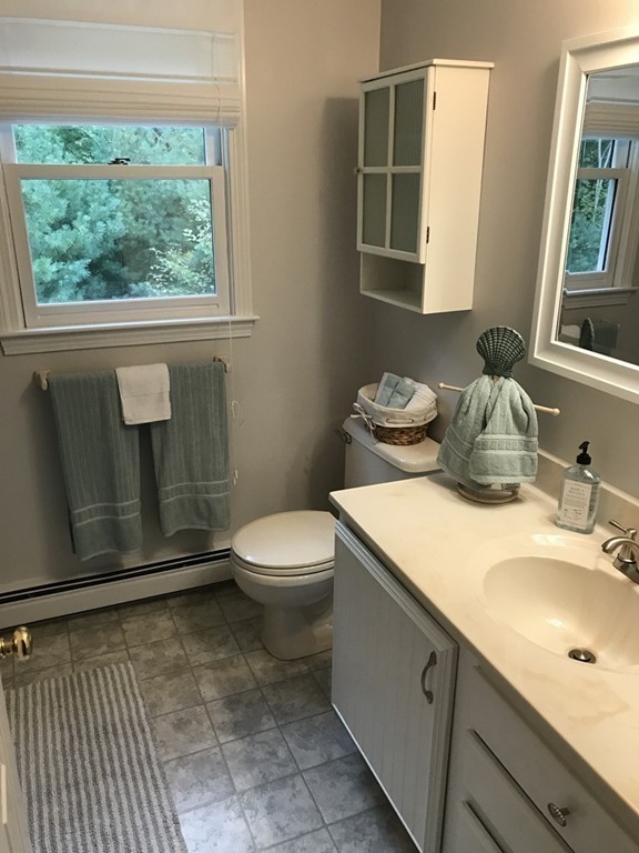 97 Chamberlain Road Uxbridge, MA 01569 - Photo 26 of 29 Gallery Image 26