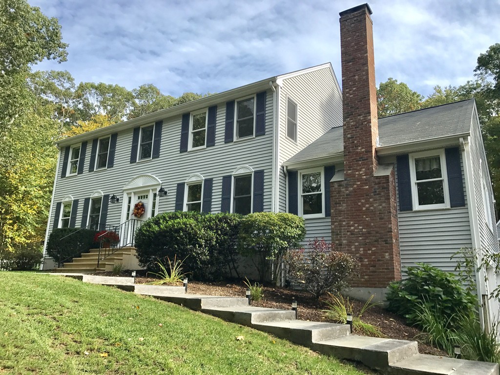 97 Chamberlain Road Uxbridge, MA 01569 - Photo 3 of 29 Gallery Image 3