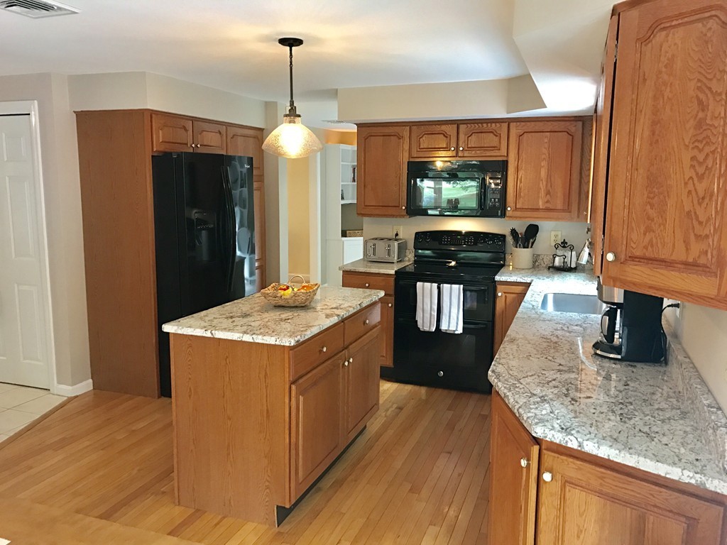 97 Chamberlain Road Uxbridge, MA 01569 - Photo 7 of 29 Gallery Image 7