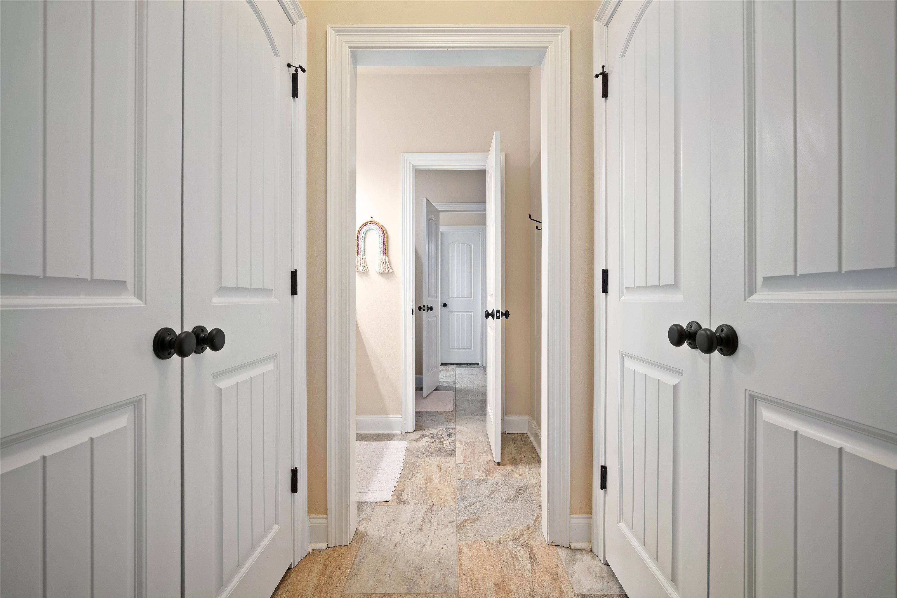 24582 Caleb Court Daphne, AL 36526 - Photo 27 of 39 Hallway