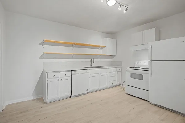 $2,150 | 704 Florence Circle, Madison, TN 37115