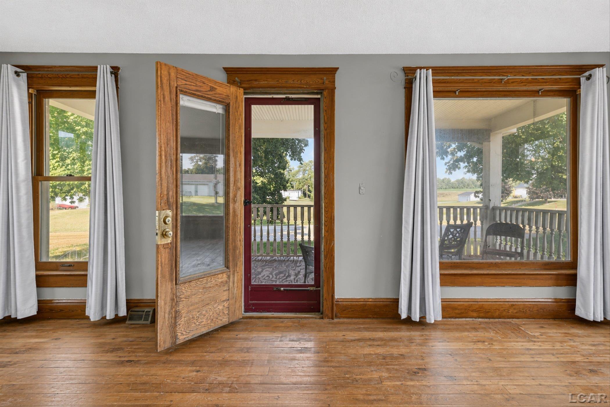 601 South Meridian Road Hudson, MI 49247 - Photo 7 of 55