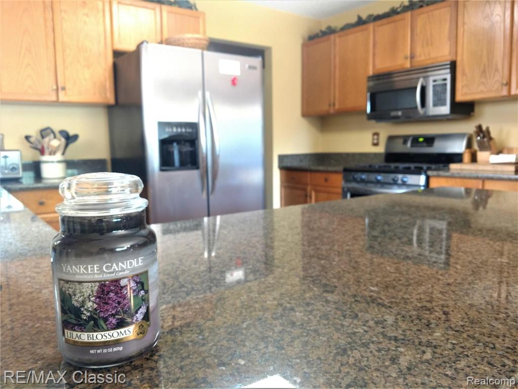 36115 Felt Road New Boston, MI 48164 - Photo 14 of 41