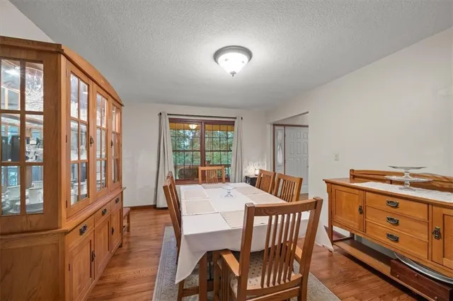 $525,000 | 17806 Redbud Circle, Pleasant Hill, MO 64080