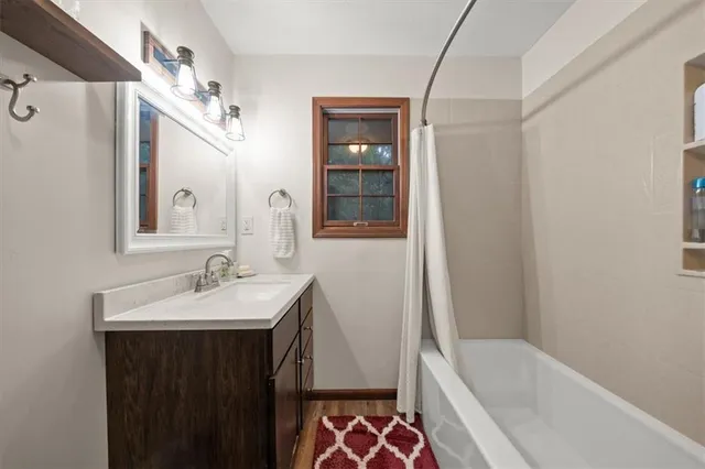 $525,000 | 17806 Redbud Circle, Pleasant Hill, MO 64080