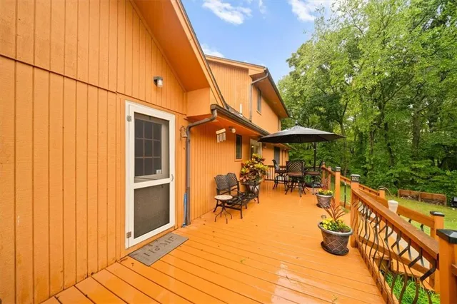 $525,000 | 17806 Redbud Circle, Pleasant Hill, MO 64080