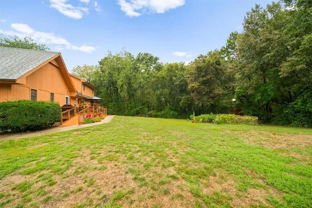 $525,000 | 17806 Redbud Circle, Pleasant Hill, MO 64080